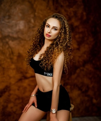 Анастасия, 23